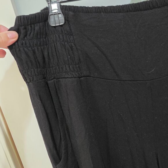 Torrid Women’s Gaucho Pants Size 1 Black Cropped Wide Leg Stretch Plus Size - Picture 3 of 8